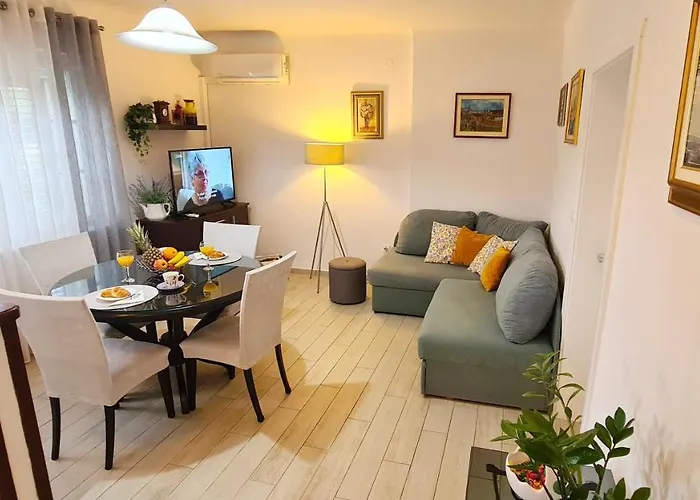 Apartment Sara Poljud